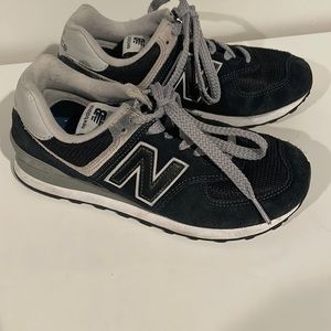 Womens size 6 new balance